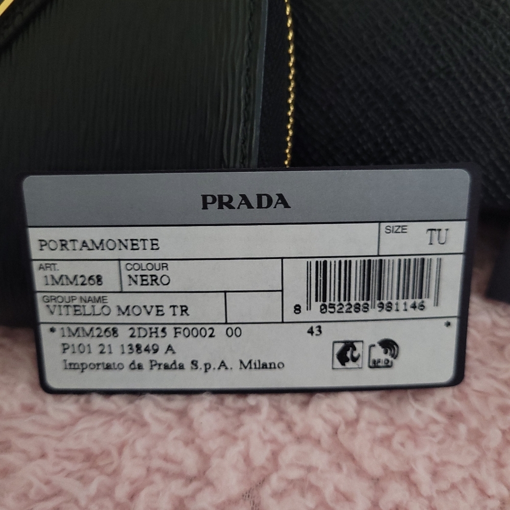 Prada Black Wallet with Gold Accents - Picture 3 of 16